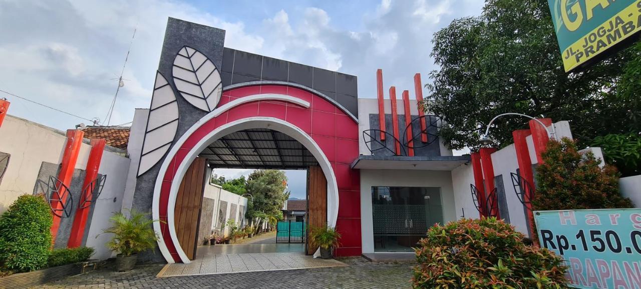 Oyo 90831 Hotel Gardenia Prambanan Surakarta  Ngoại thất bức ảnh