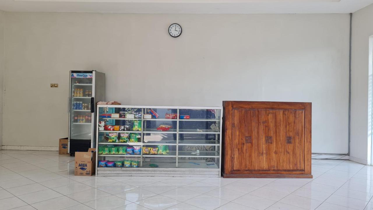 Oyo 90831 Hotel Gardenia Prambanan Surakarta  Ngoại thất bức ảnh