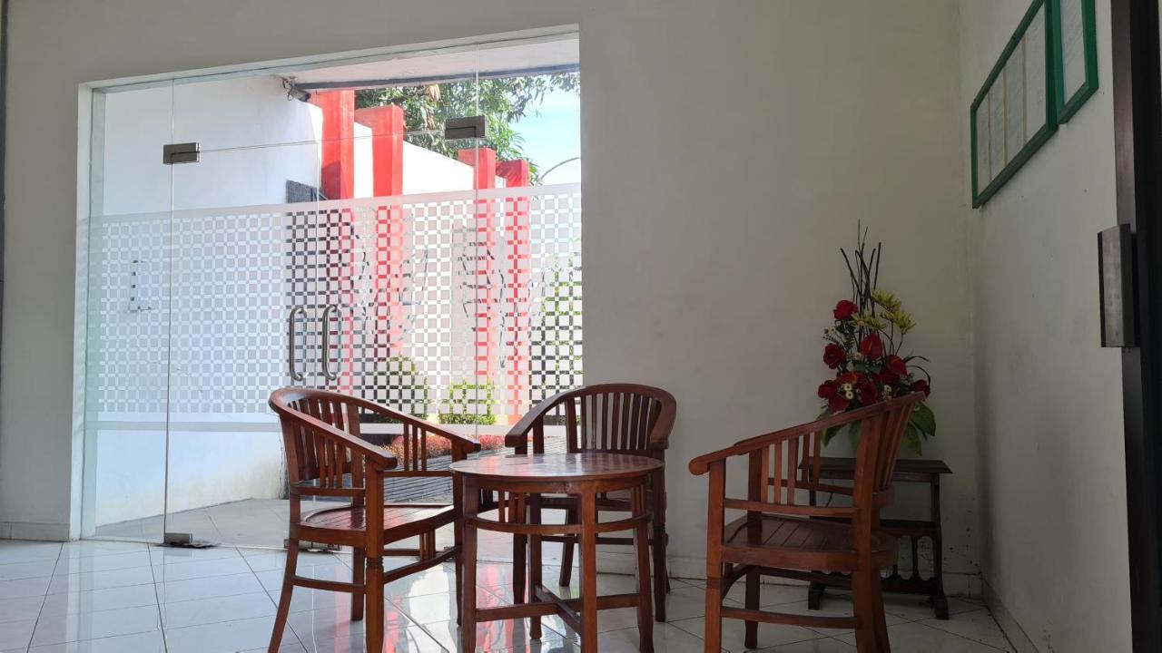Oyo 90831 Hotel Gardenia Prambanan Surakarta  Ngoại thất bức ảnh